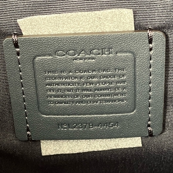 ✅Coach purse - Picture 11 of 13